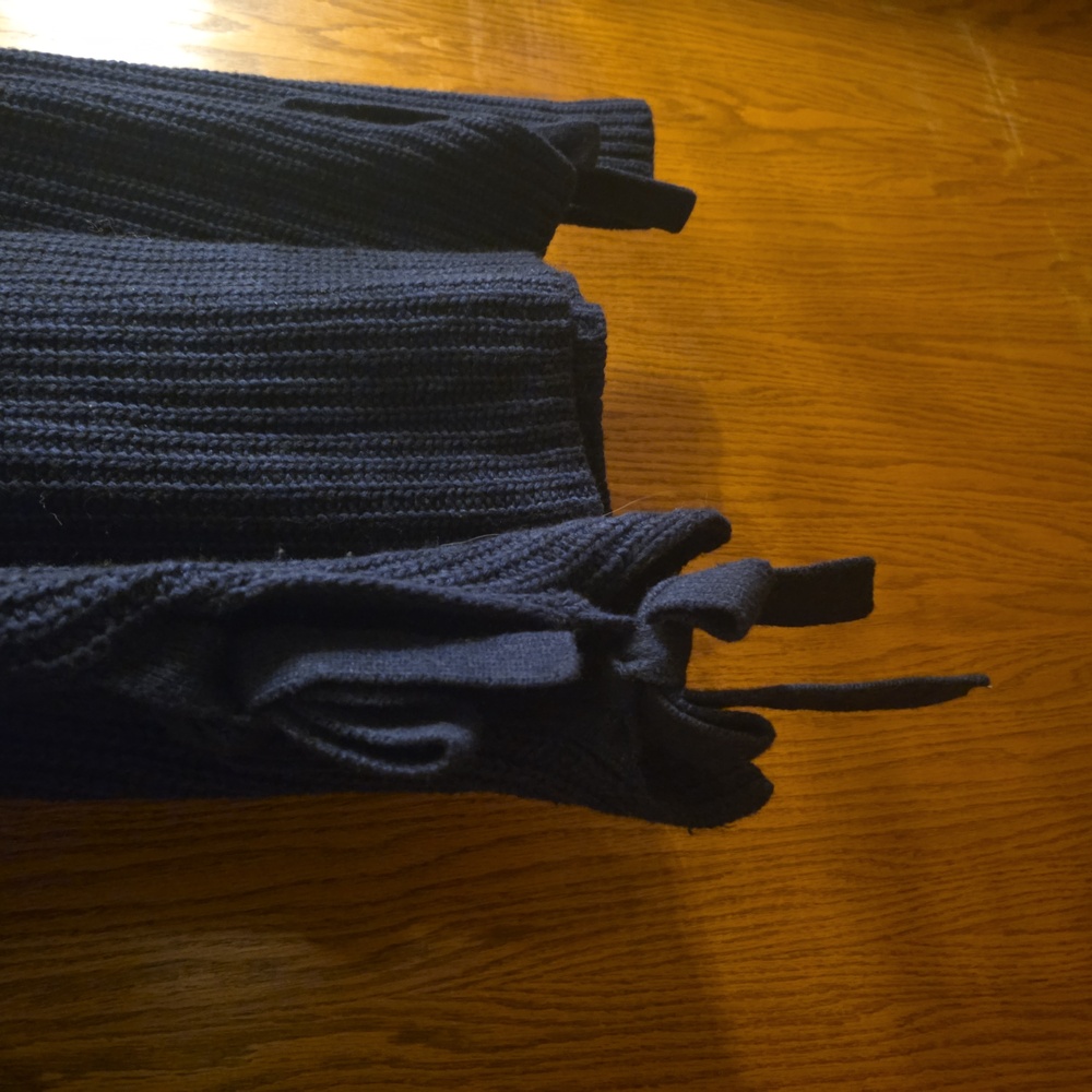 Ugg Turtleneck Sweater With Side Ties - Picture 3 of 4